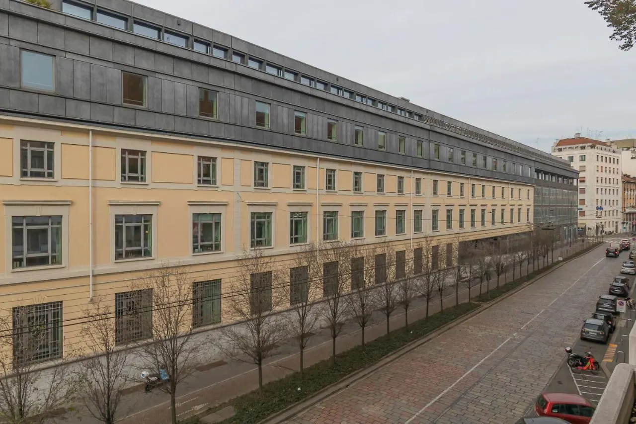 Comodo Appartamento Tra Brera E Porta Nuova Milan Italy